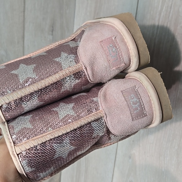 Ugg Australia big girl Pink Star Sequin Boots Sheepskin Shoes Sz 4 - Picture 8 of 14